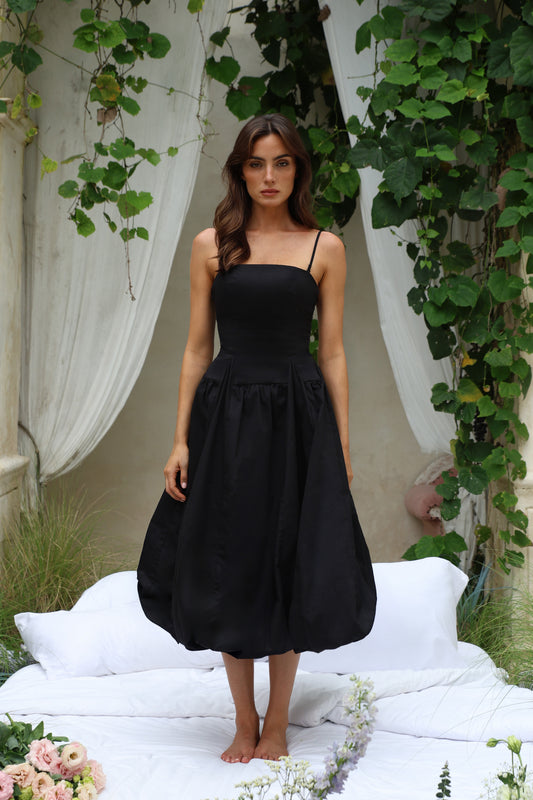 Saner Dress in Black
